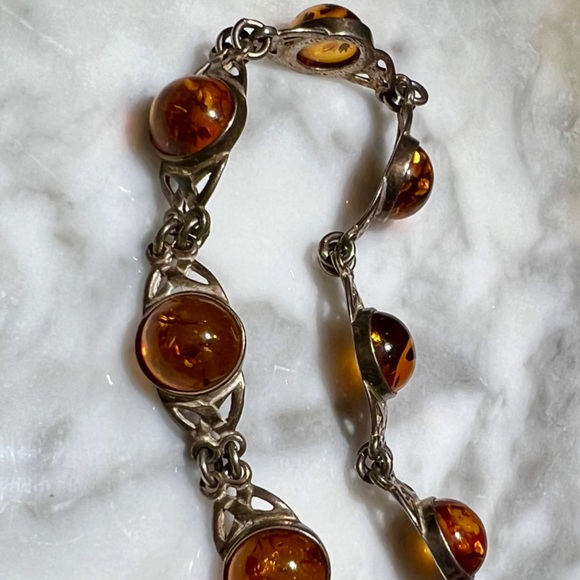Vintage Handmade Baltic Amber Bracelet Curved Bar Link Bracelet. Well made! - Picture 16 of 16